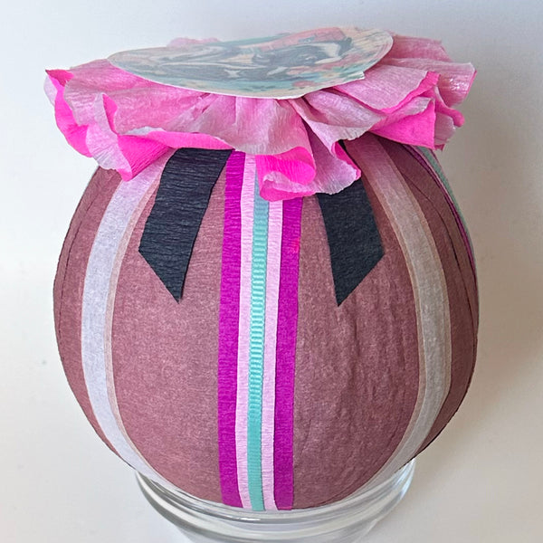 Kitschy Cute Little Skunk Deluxe Surprise Ball - Special Edition