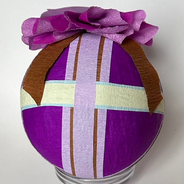 Robin in Lilacs Deluxe Surprise Ball - Special Edition