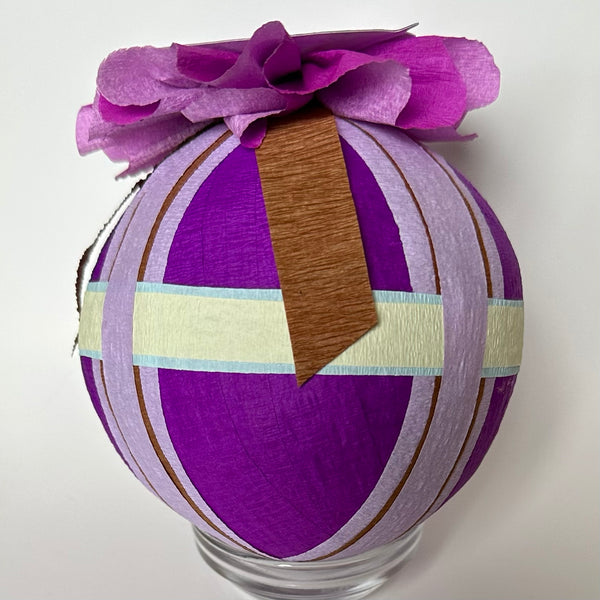 Robin in Lilacs Deluxe Surprise Ball - Special Edition