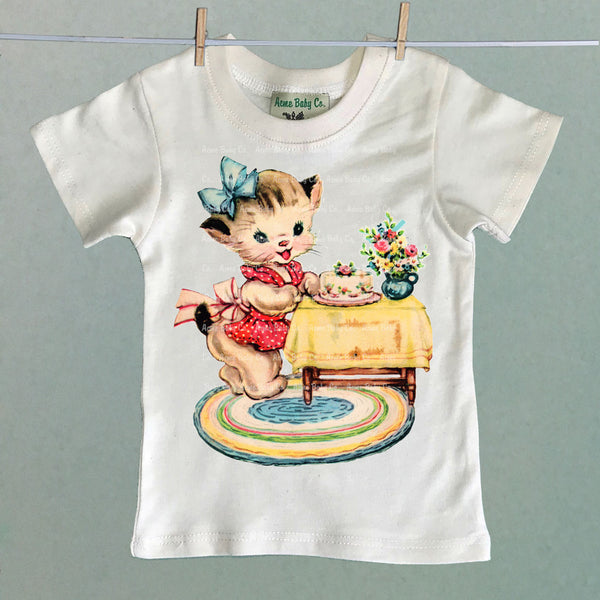 Kitsch Kitten with Cake Organic Children's Shirt